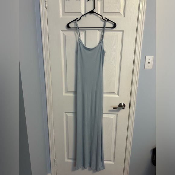 Skims soft lounge dress in the colour Celeste. Size large. - Picture 1 of 6